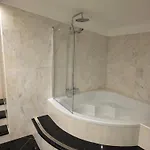 Luz بيت للعطل *